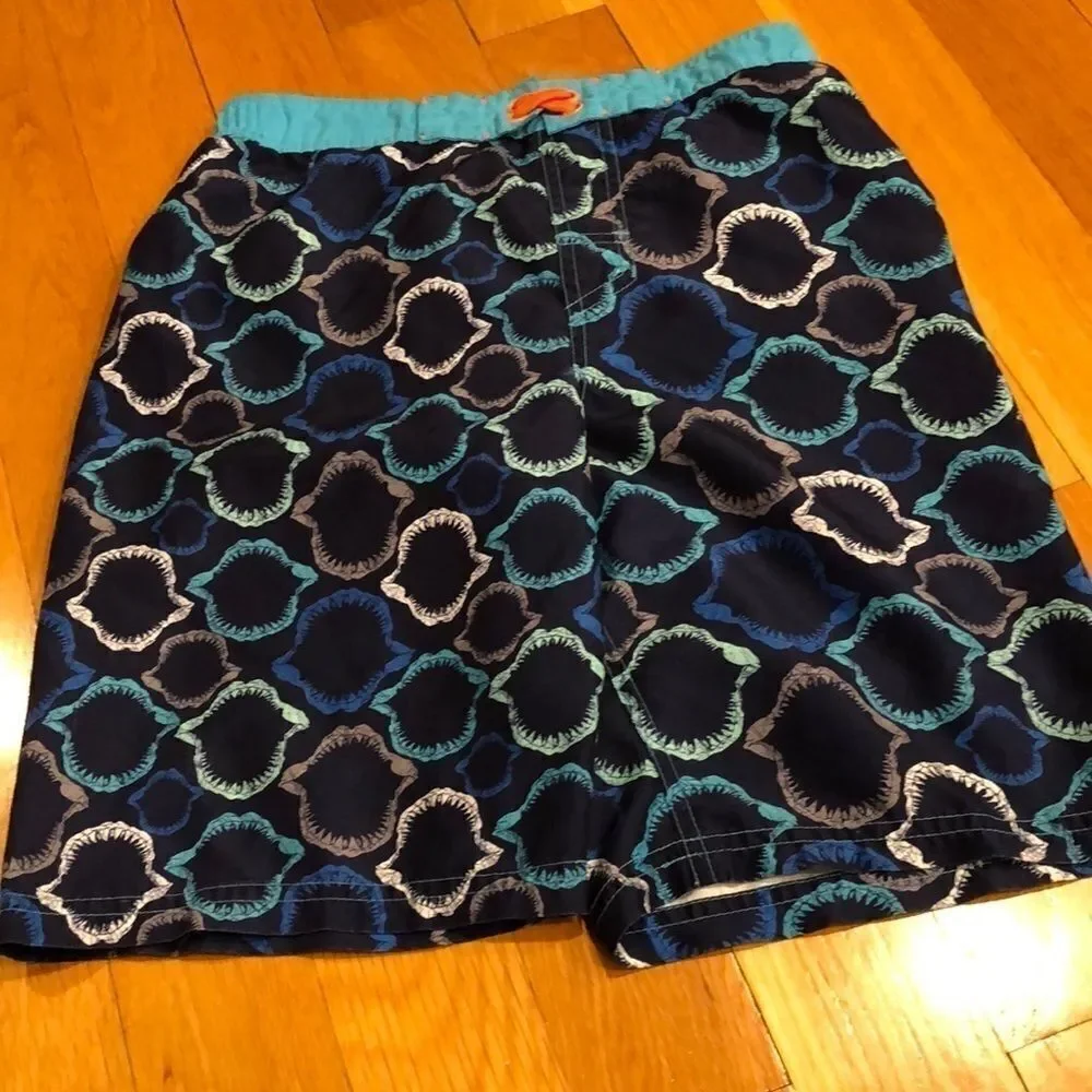 CAT & Jack boys swim trunks size L(12/14).